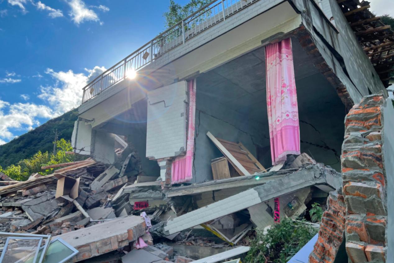 房屋坍塌民心憂，建筑結構健康監(jiān)測系統(tǒng)護心安(圖1)